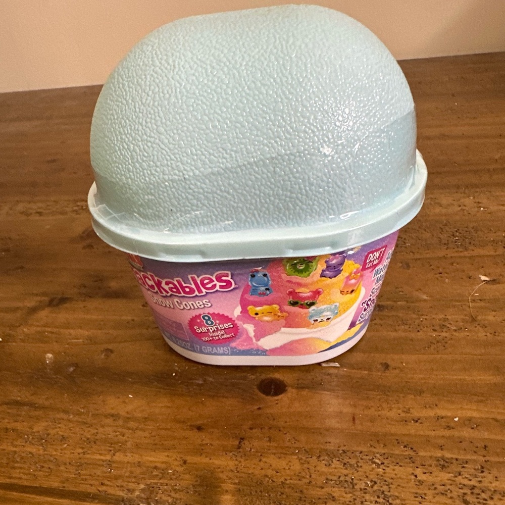 Num Noms snackables snow cones MGA series 2.